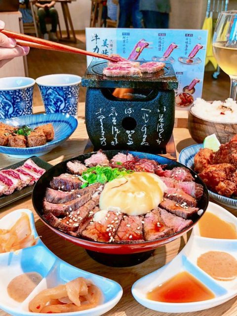 你要多浮誇，我就多浮誇！這幾家丼飯料多到看不到飯了啦！