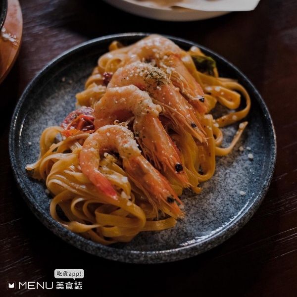 今年耶誕夜就這樣過！2025板橋耶誕城必收藏的板橋人氣美食名單，這六間趕快訂位去！